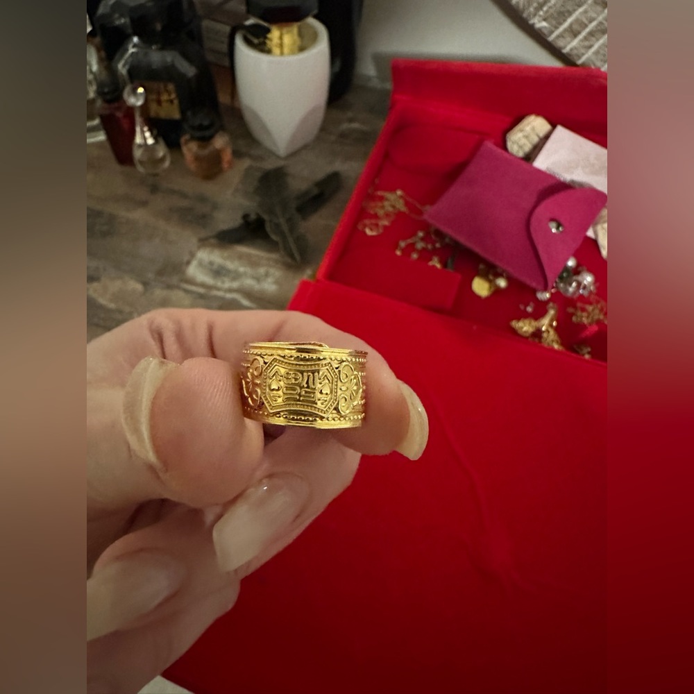 18k Solid Gold Ring